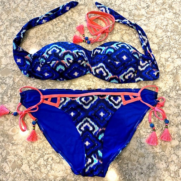 La Vie En Rose Bikini - Picture 1 of 8